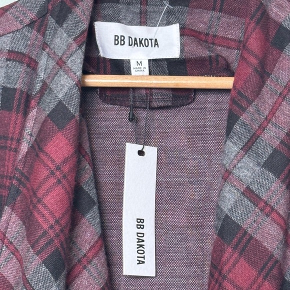 NWT BB Dakota Checkered Cardigan in Burgundy Combo Size Medium - Picture 7 of 8